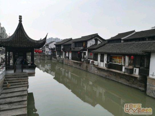 几何霓虹冲刺4无敌版